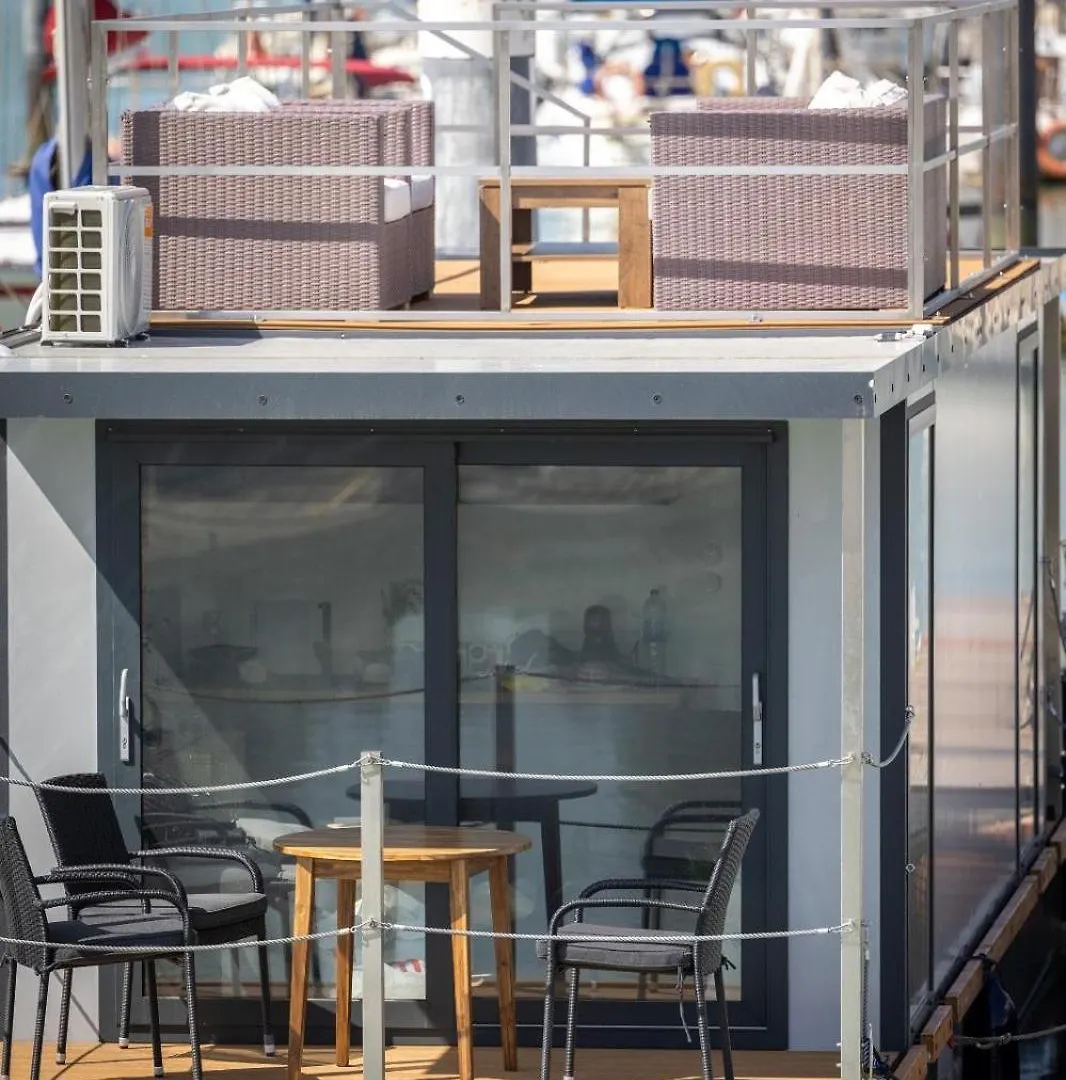 Hotel en barco Hotel The Boathouse Company - Casa Flotante Experience - Real Club Nautico, El Puerto de Santa María